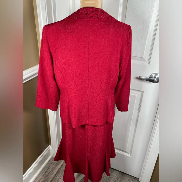 Danny & Nicole women's red 2pc dress buttonup jacket & skirt suit size 14 - Picture 11 of 14
